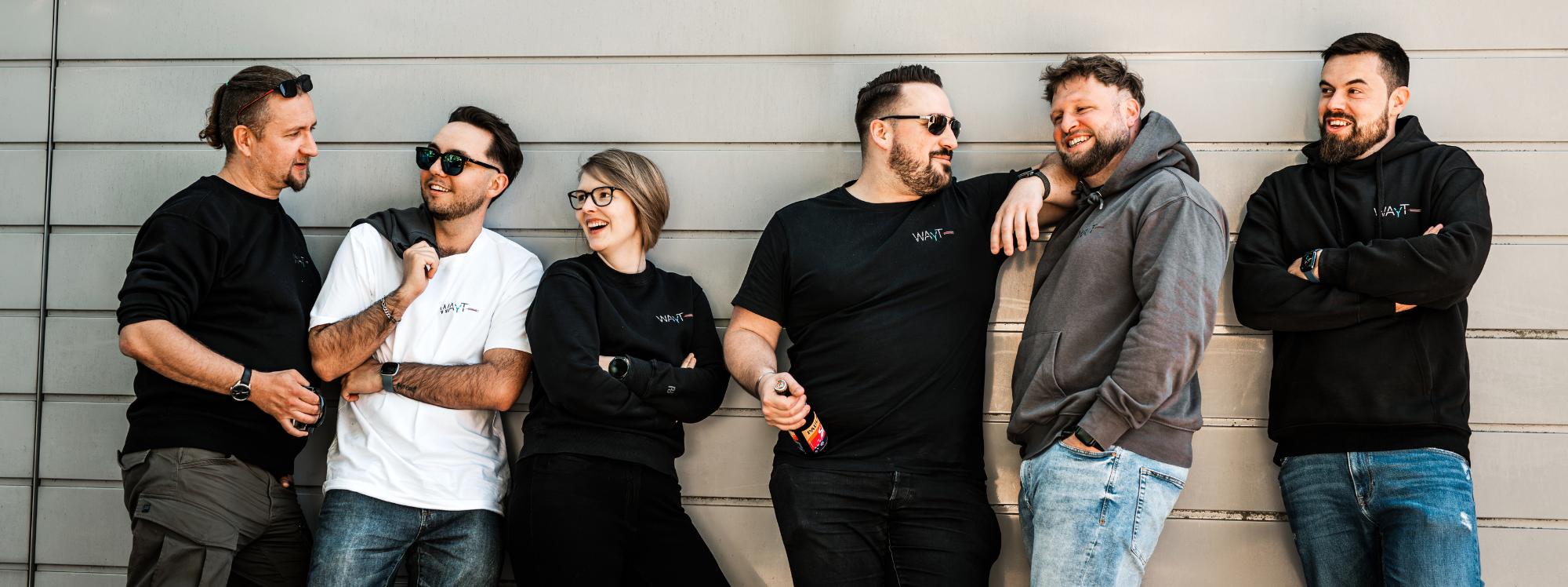 WAYT Team außen